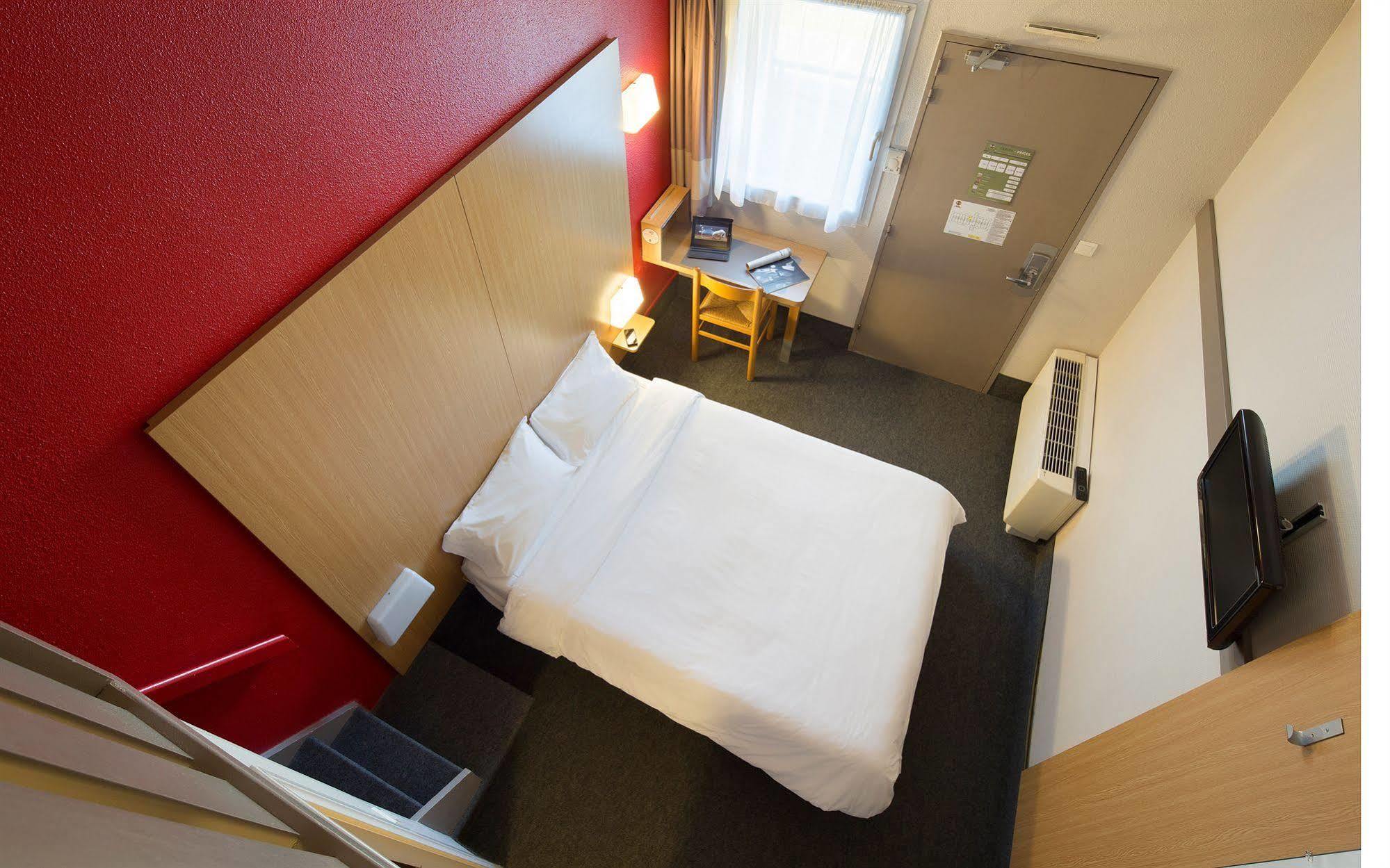 Hotel Paris Cdg Aeroport 2*